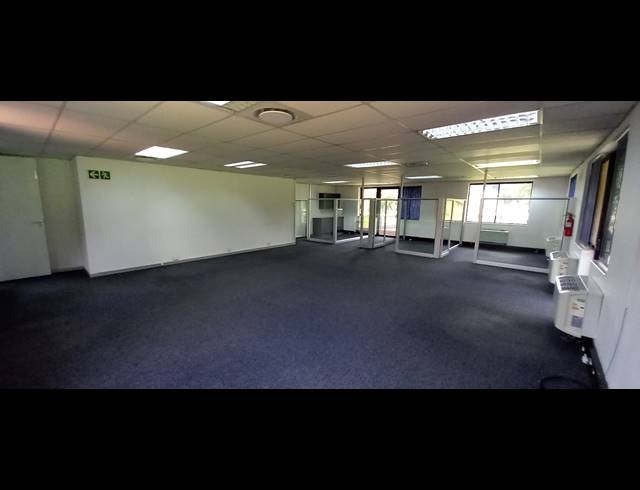 151M² OFFICE TO LET IN BRYANSTON